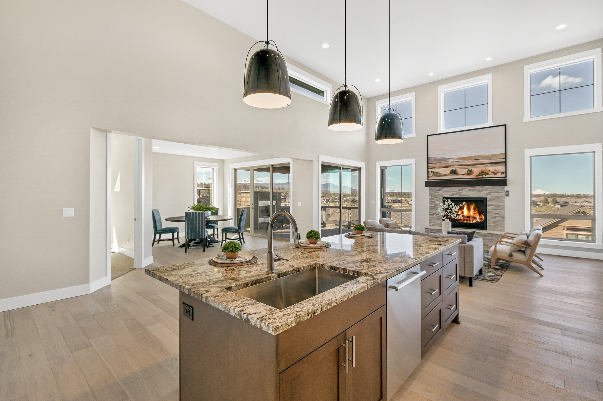 Home Curtis Homes LLC