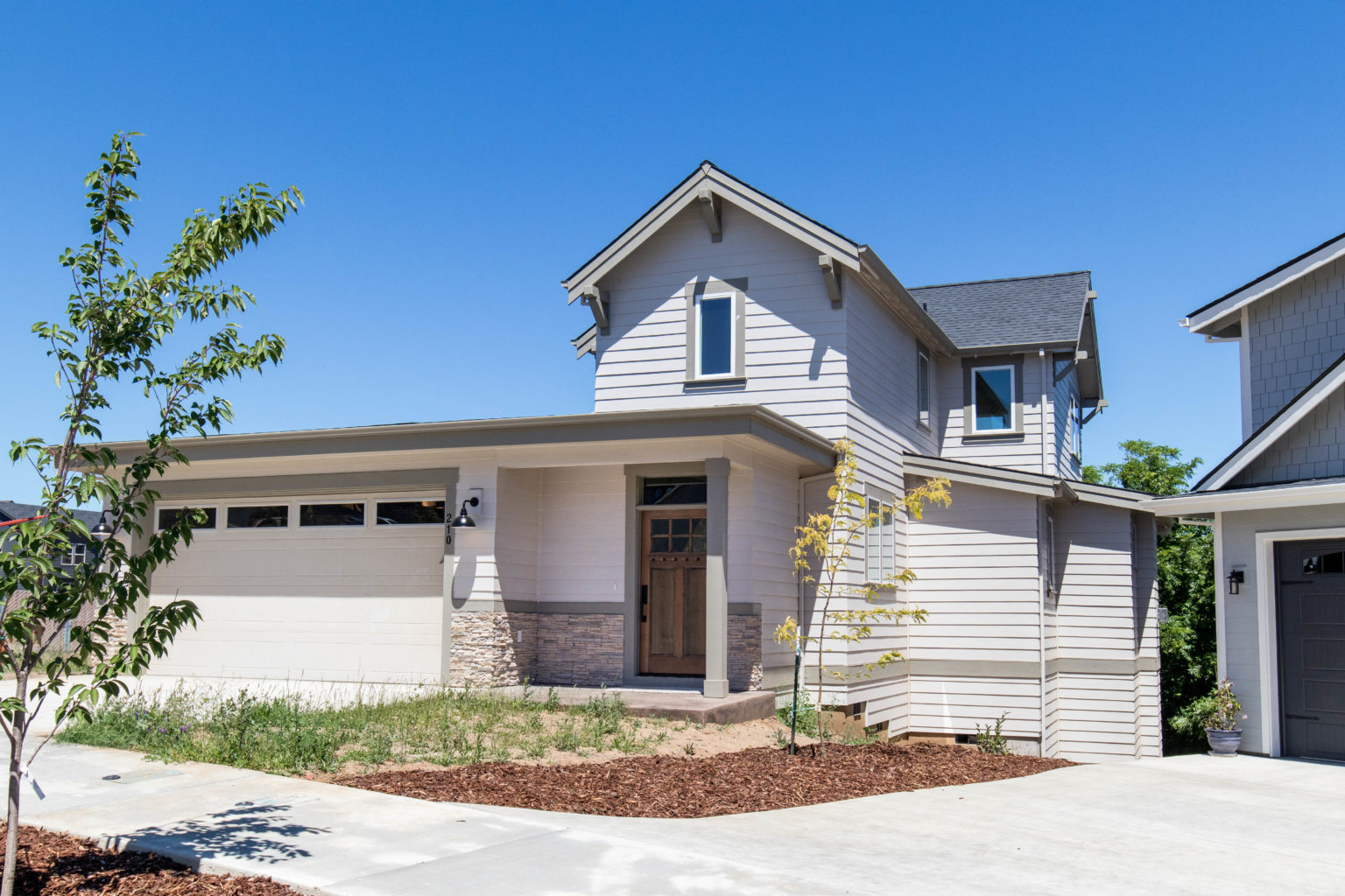 New Home in Hood River Curtis Homes LLC