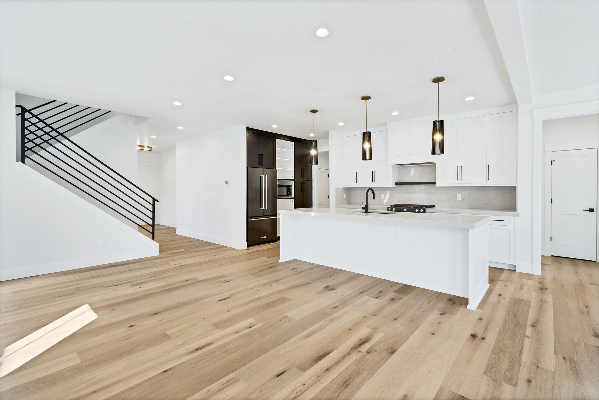 Home Curtis Homes LLC