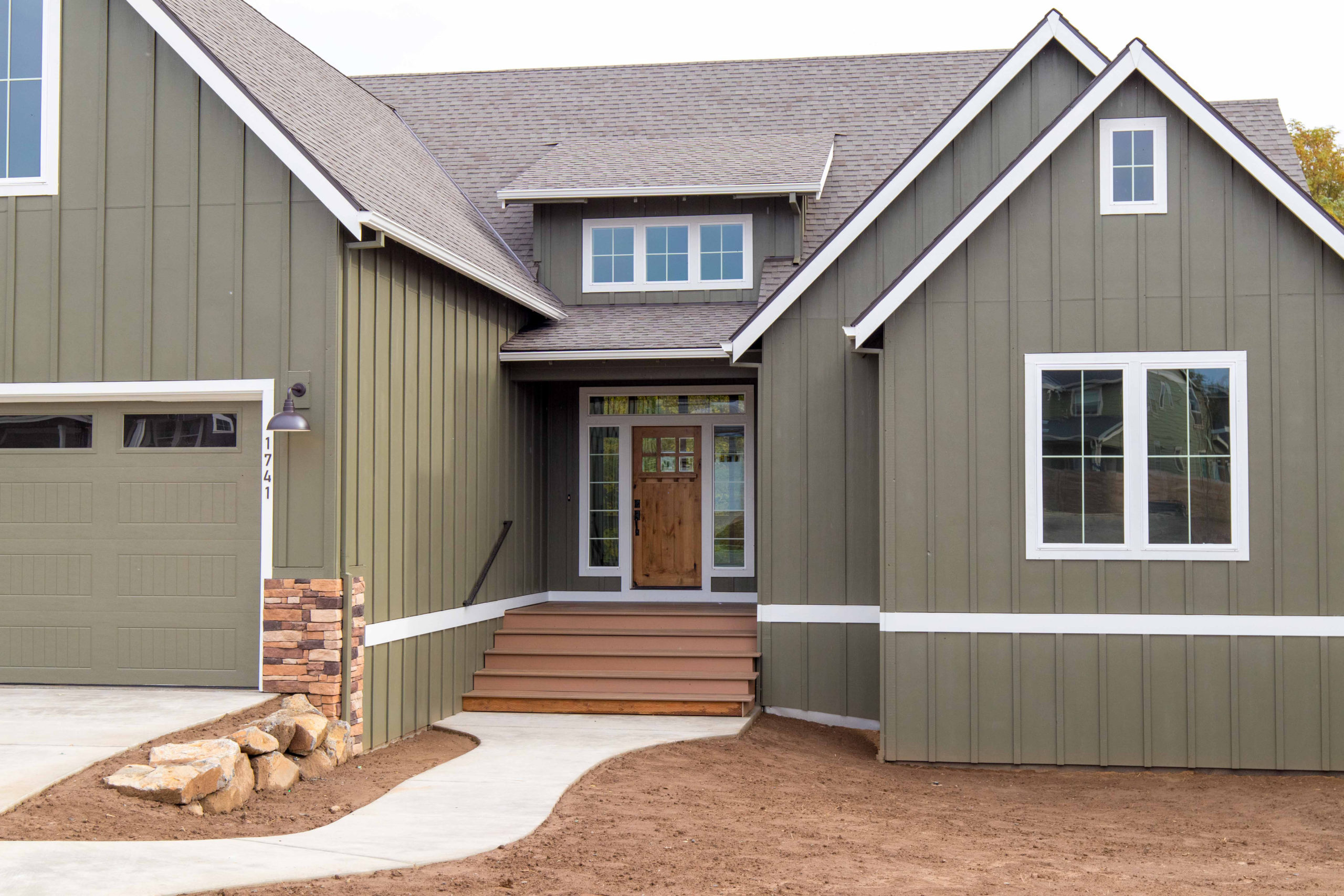 New Home in Hood River Curtis Homes LLC