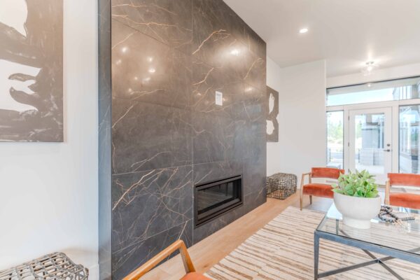 Lot 208 - Discovery West - Image 26