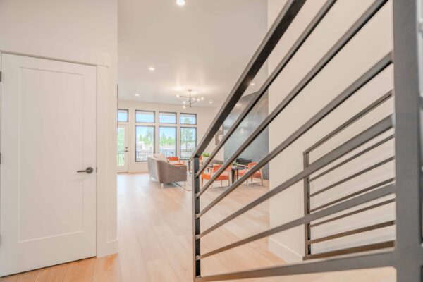 Lot 208 - Discovery West - Image 44
