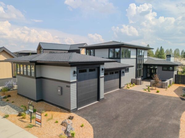 Lot 208 - Discovery West