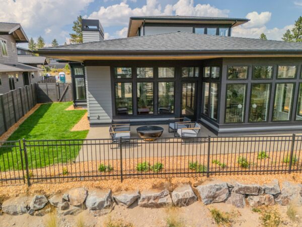 Lot 208 - Discovery West - Image 10