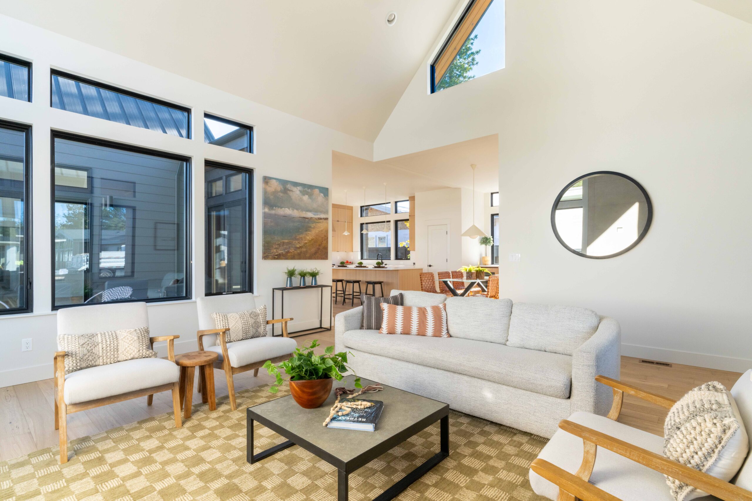 Lot 254 - Discovery West - Image 71