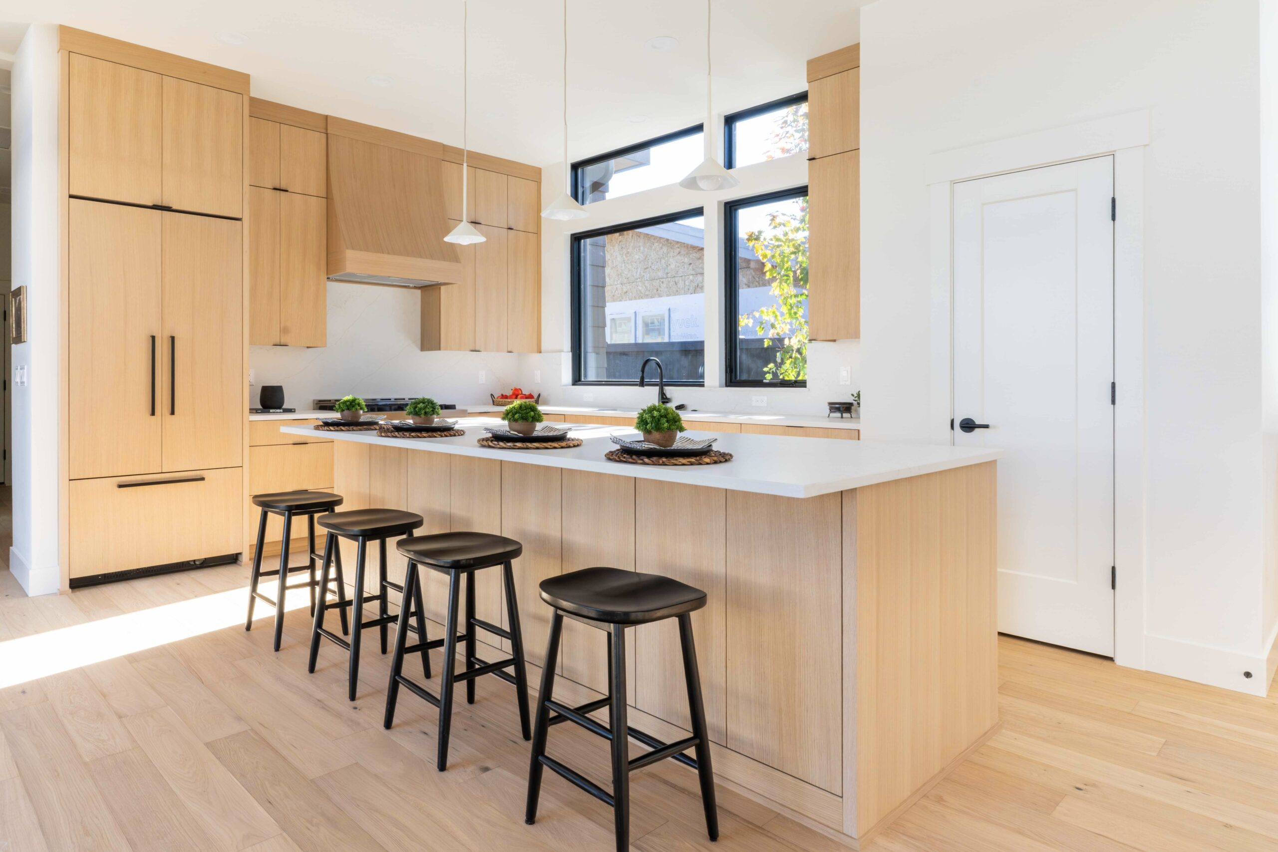 Lot 254 - Discovery West - Image 70