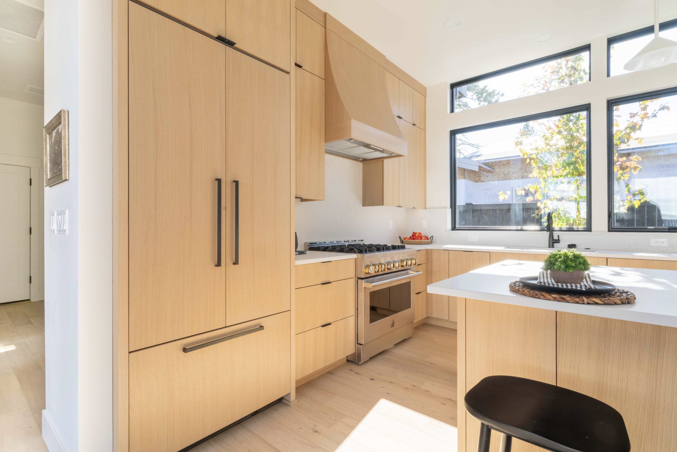 Lot 254 - Discovery West - Image 68