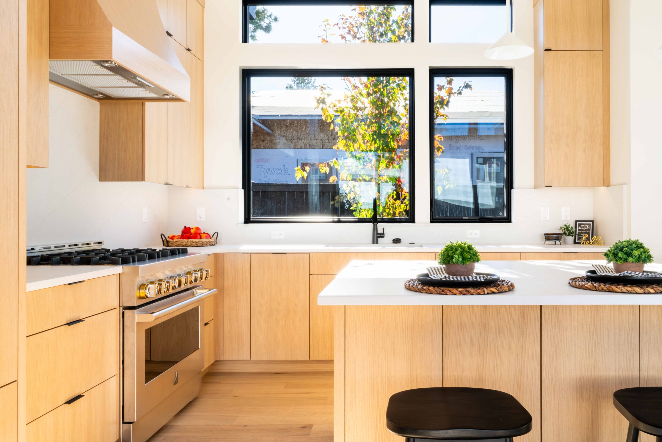 Lot 254 - Discovery West - Image 64