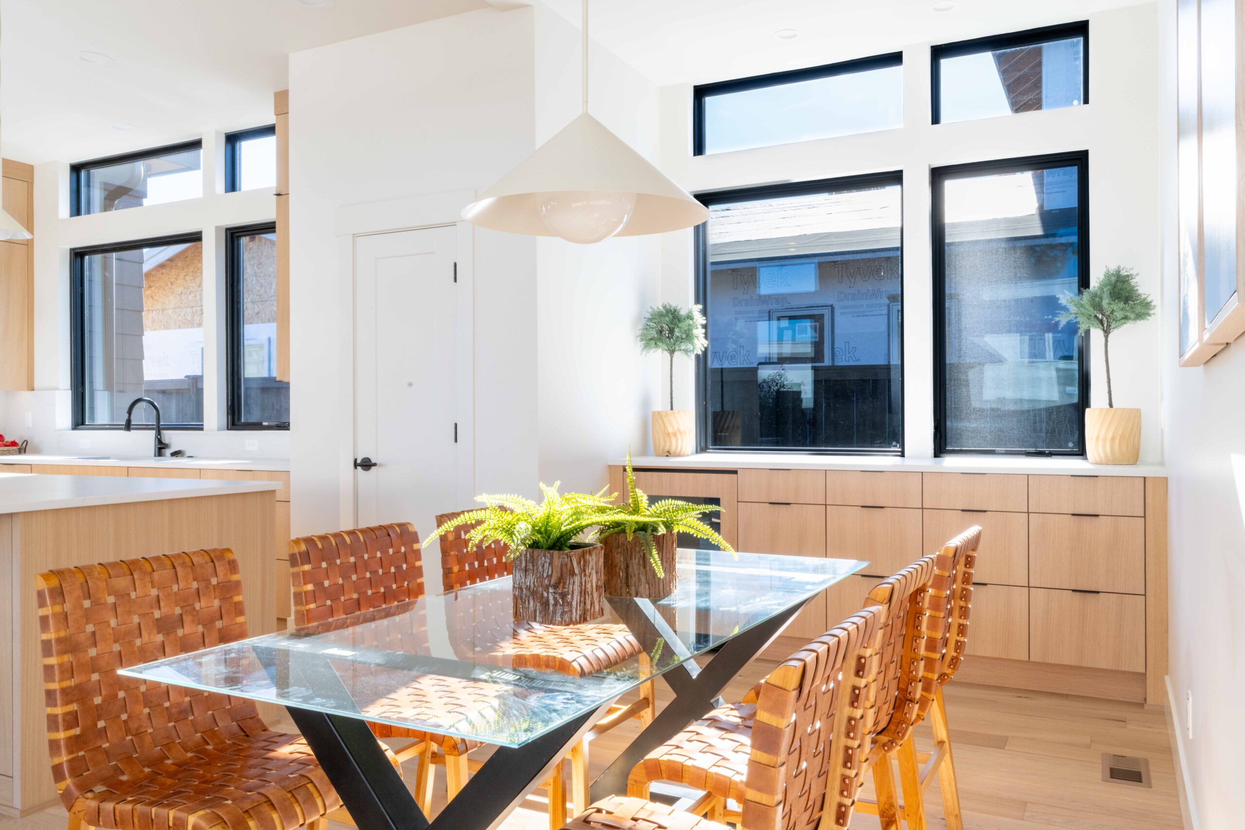 Lot 254 - Discovery West - Image 53