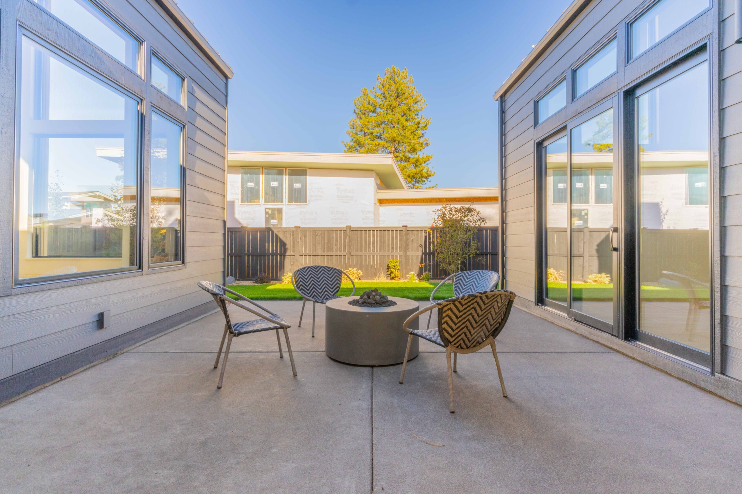 Lot 254 - Discovery West - Image 44