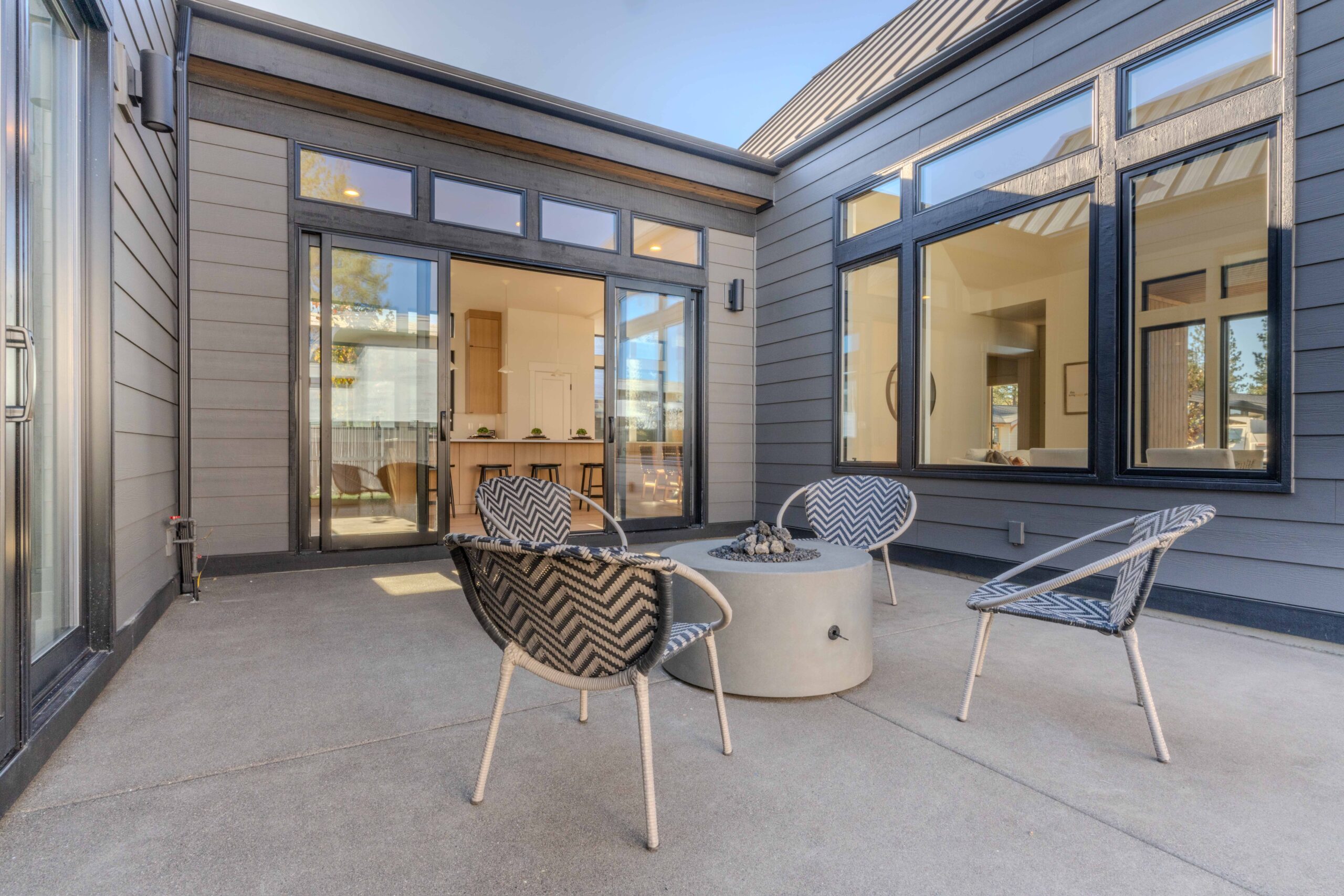 Lot 254 - Discovery West - Image 43