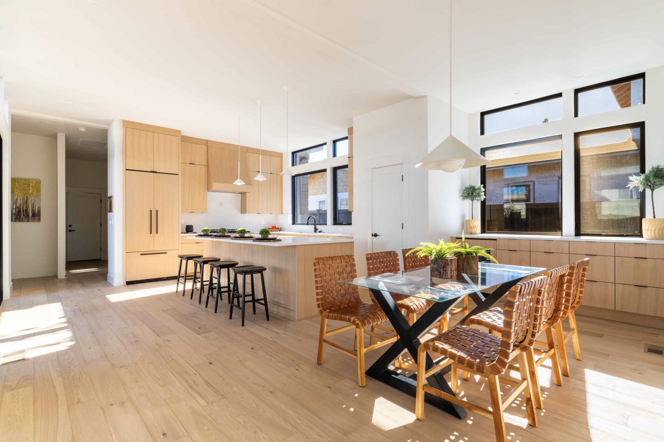 Lot 254 - Discovery West - Image 67