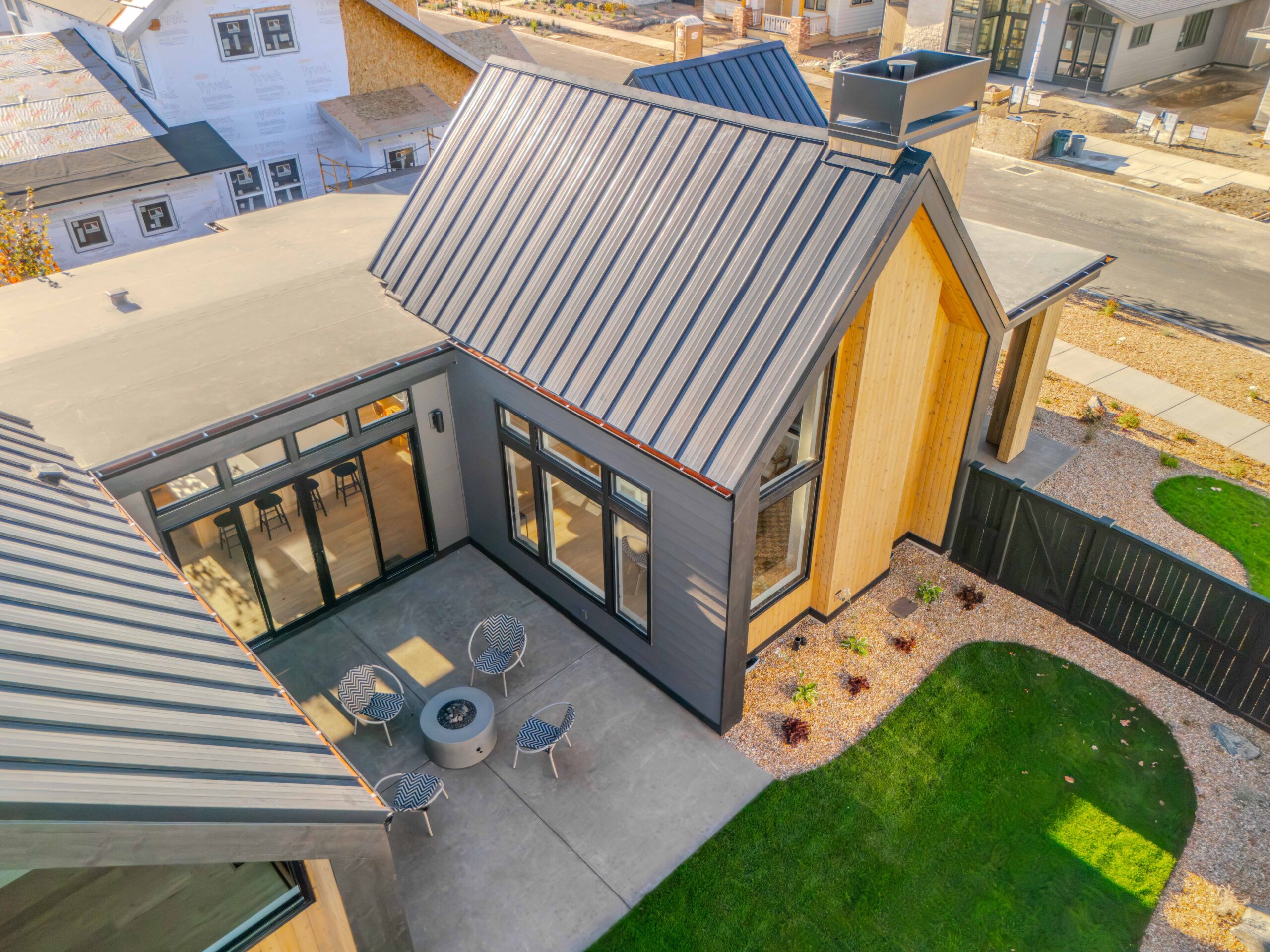 Lot 254 - Discovery West - Image 14