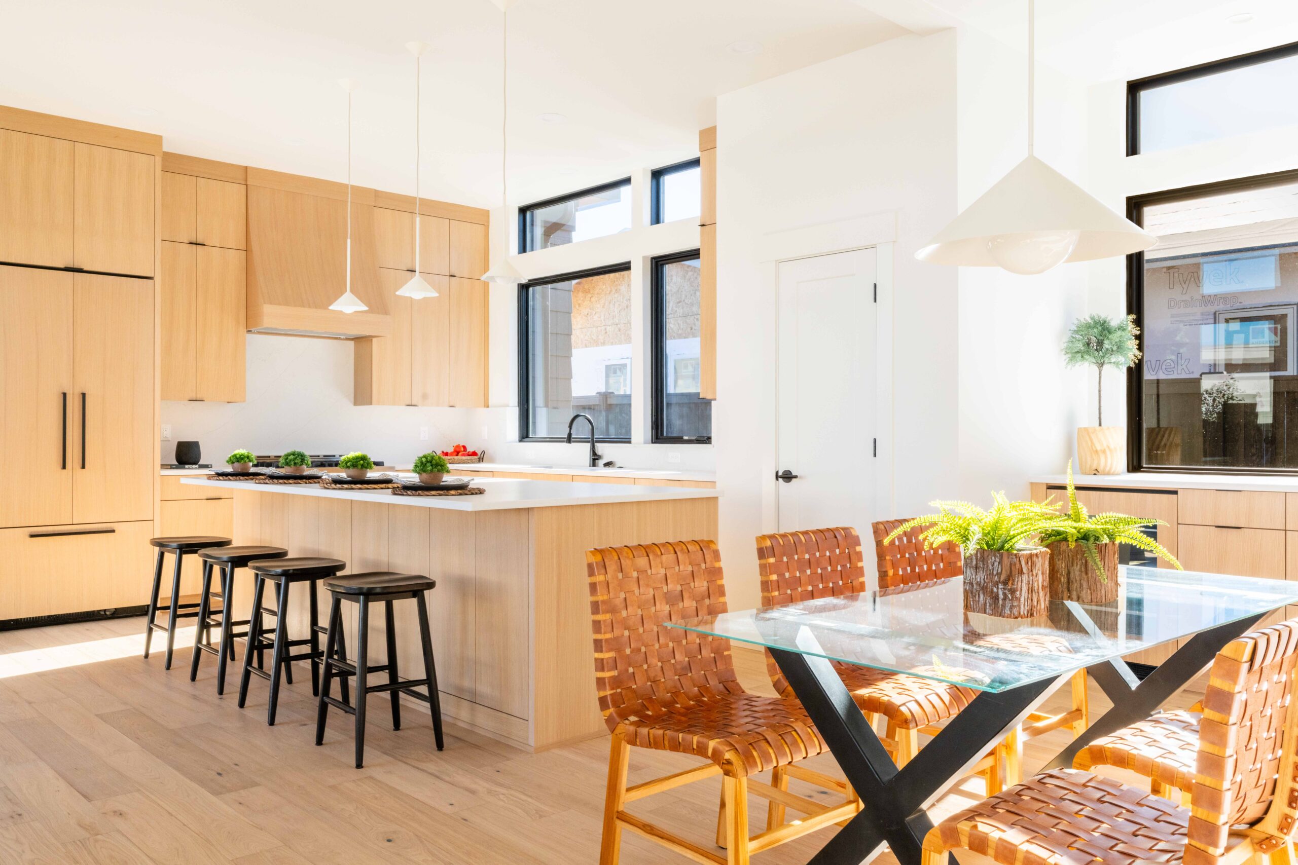 Lot 254 - Discovery West - Image 75