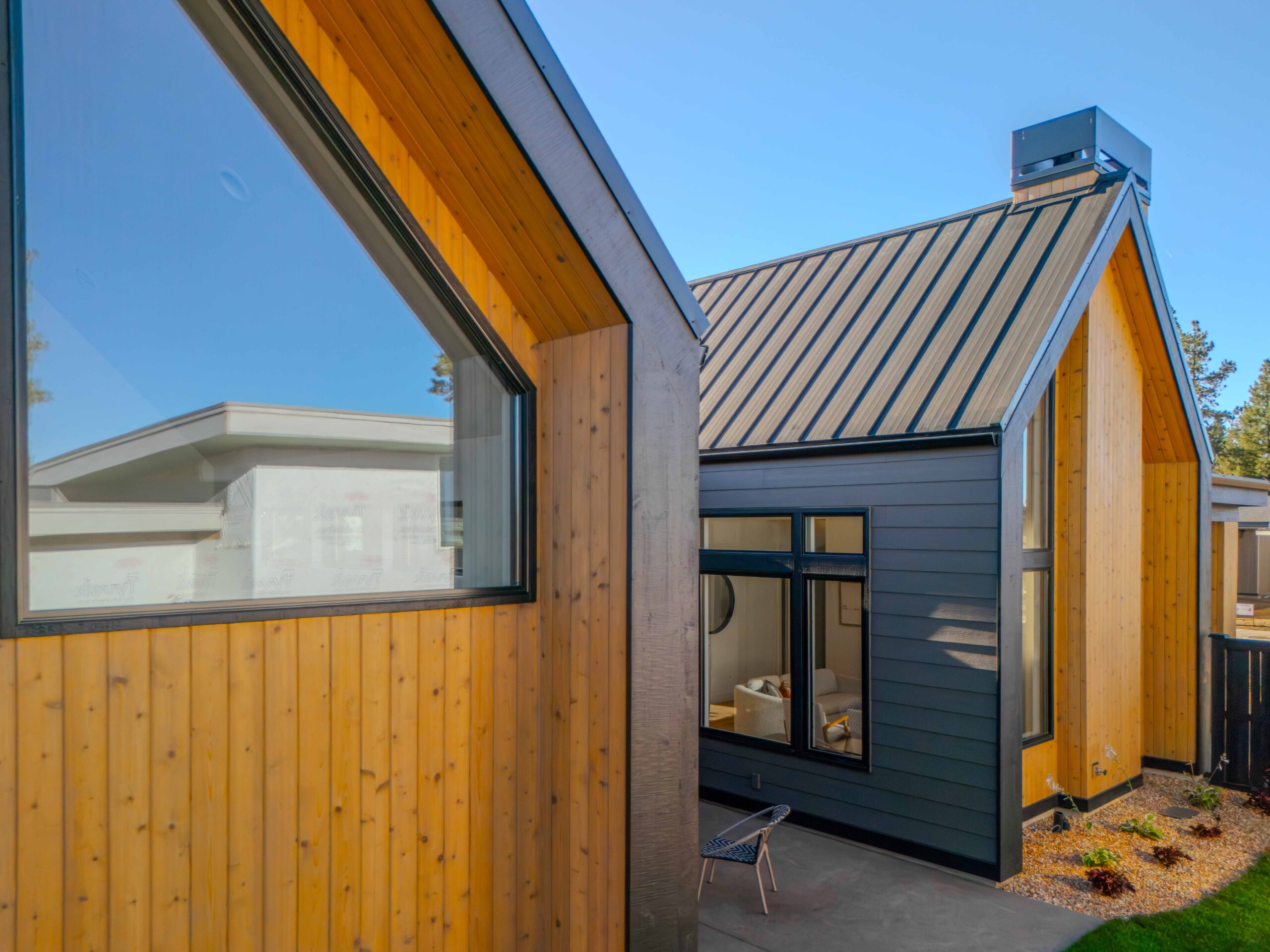 Lot 254 - Discovery West - Image 10