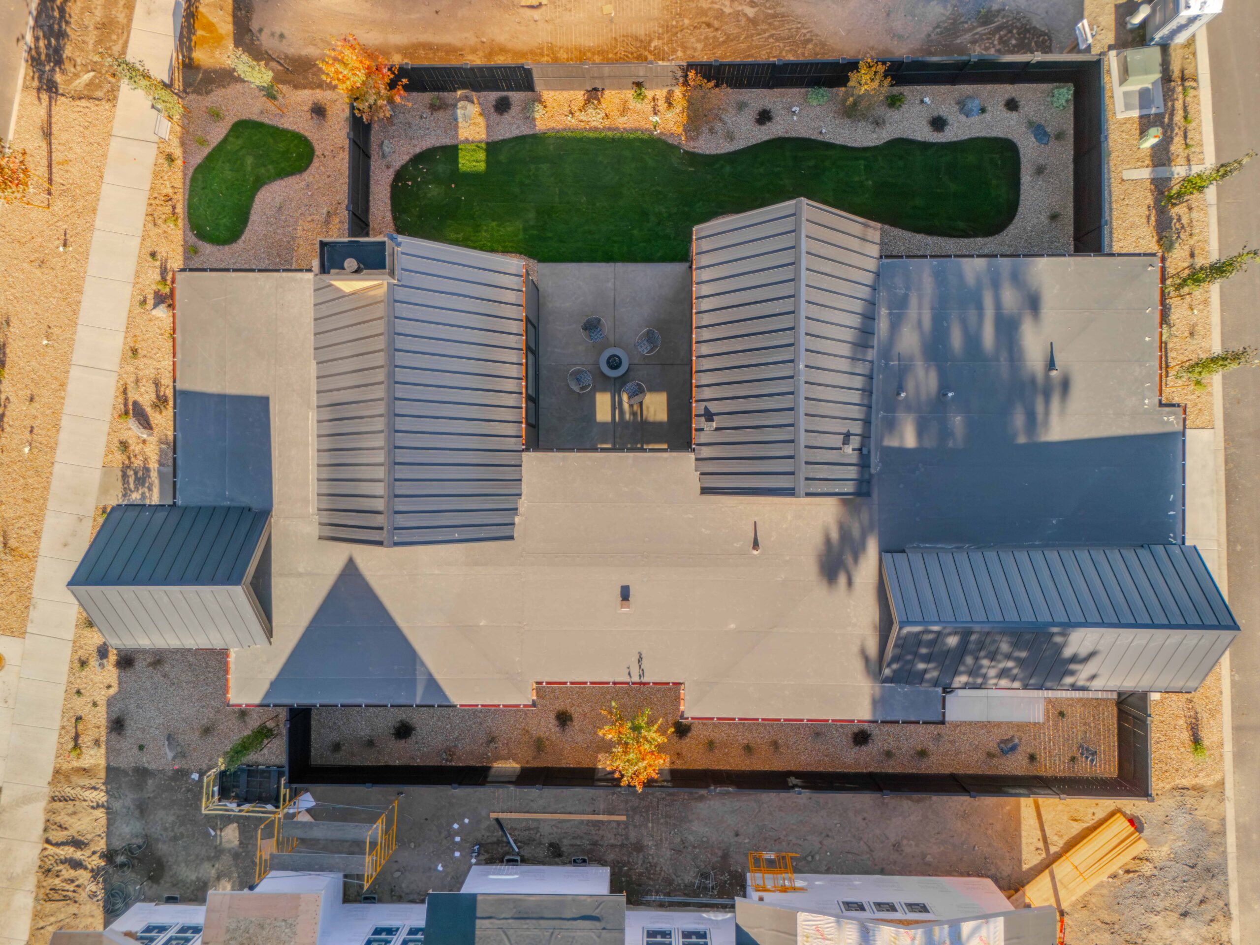 Lot 254 - Discovery West - Image 3