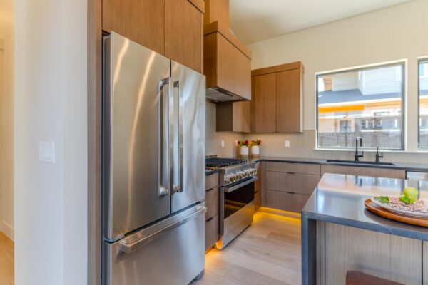 Lot 261 - Discovery West - Image 23