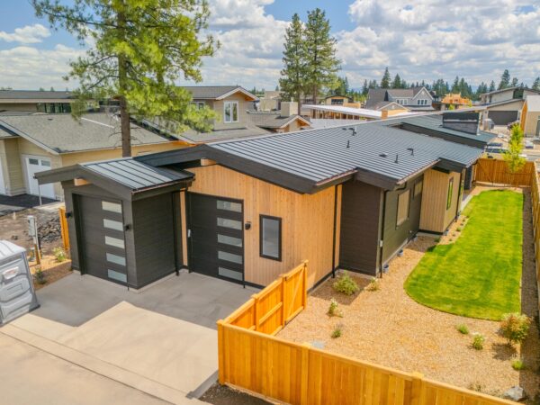Lot 261 - Discovery West - Image 17